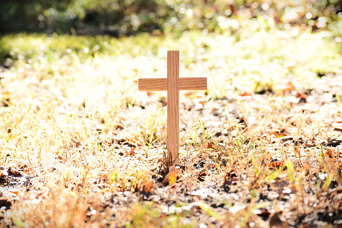 Handcrafted Oak Wood Wall Cross: Christian Home Decor 9"x5"